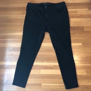 Lane Bryant Mid Rise Super Stretch Skinny Jeans 18